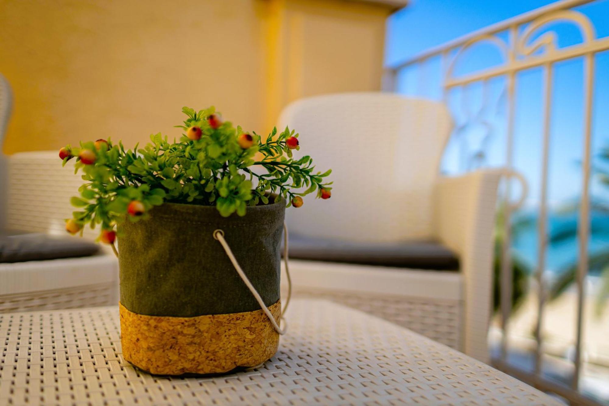 Mare E Castello Apartment Manfredonia Exterior photo